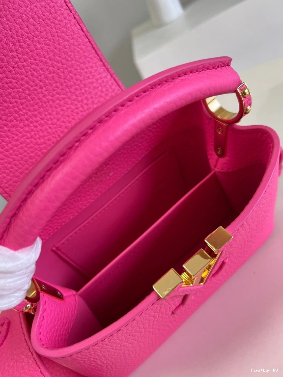 First bag ru CAPUCINES VUITTON MINI LOUIS 0823